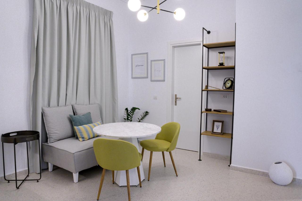 The Well View Apartment Preveza Bagian luar foto