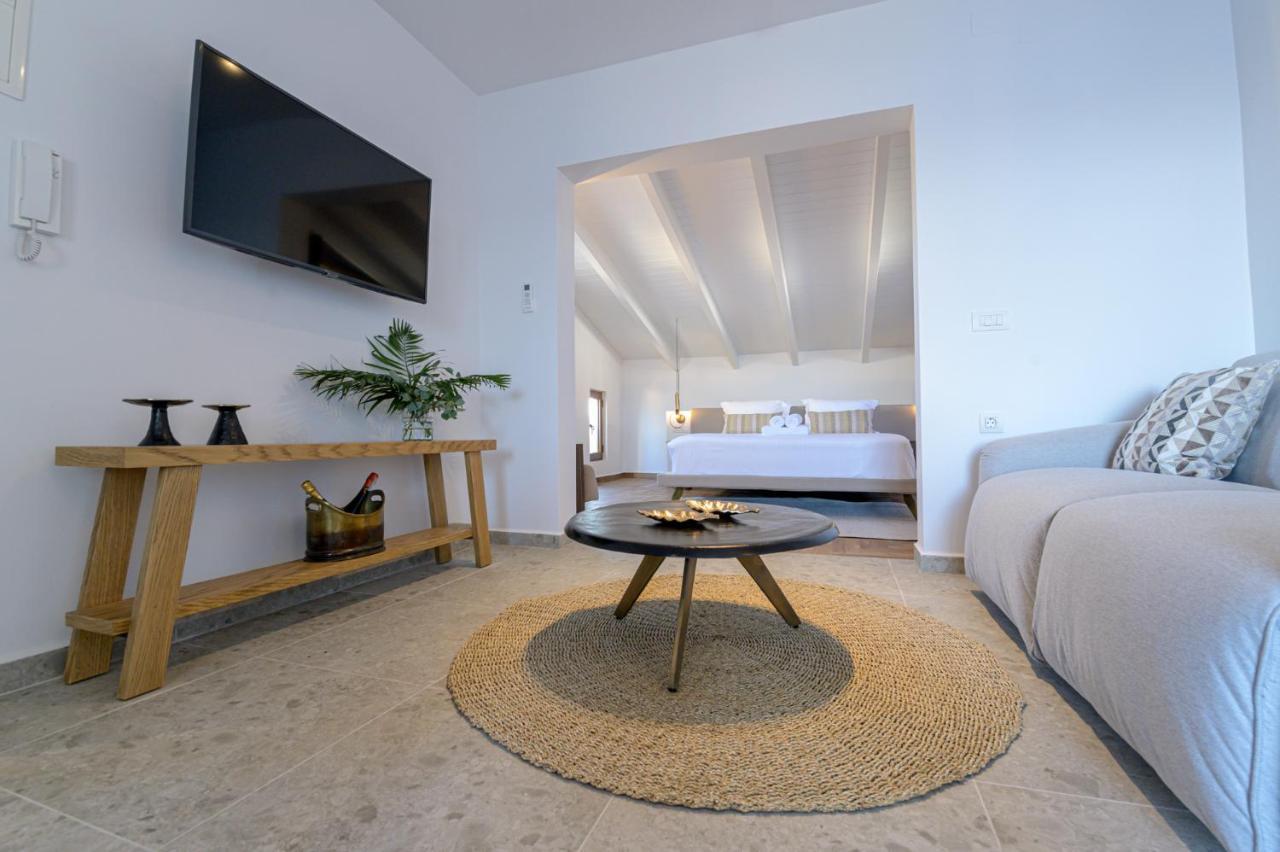 The Well View Apartment Preveza Bagian luar foto