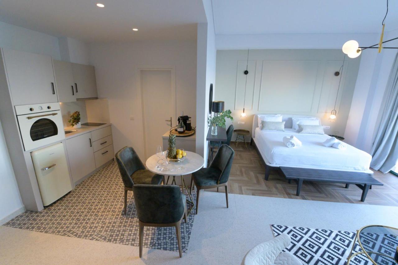The Well View Apartment Preveza Bagian luar foto