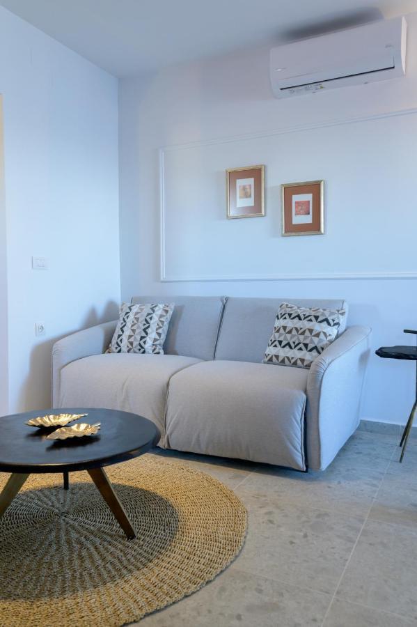 The Well View Apartment Preveza Bagian luar foto
